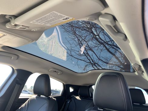 Used 2022 Ford Mustang Mach-E Premium image 28