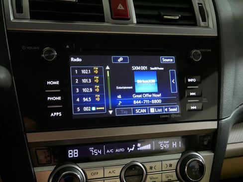 Used 2017 Subaru Outback 2.5i Premium image 22