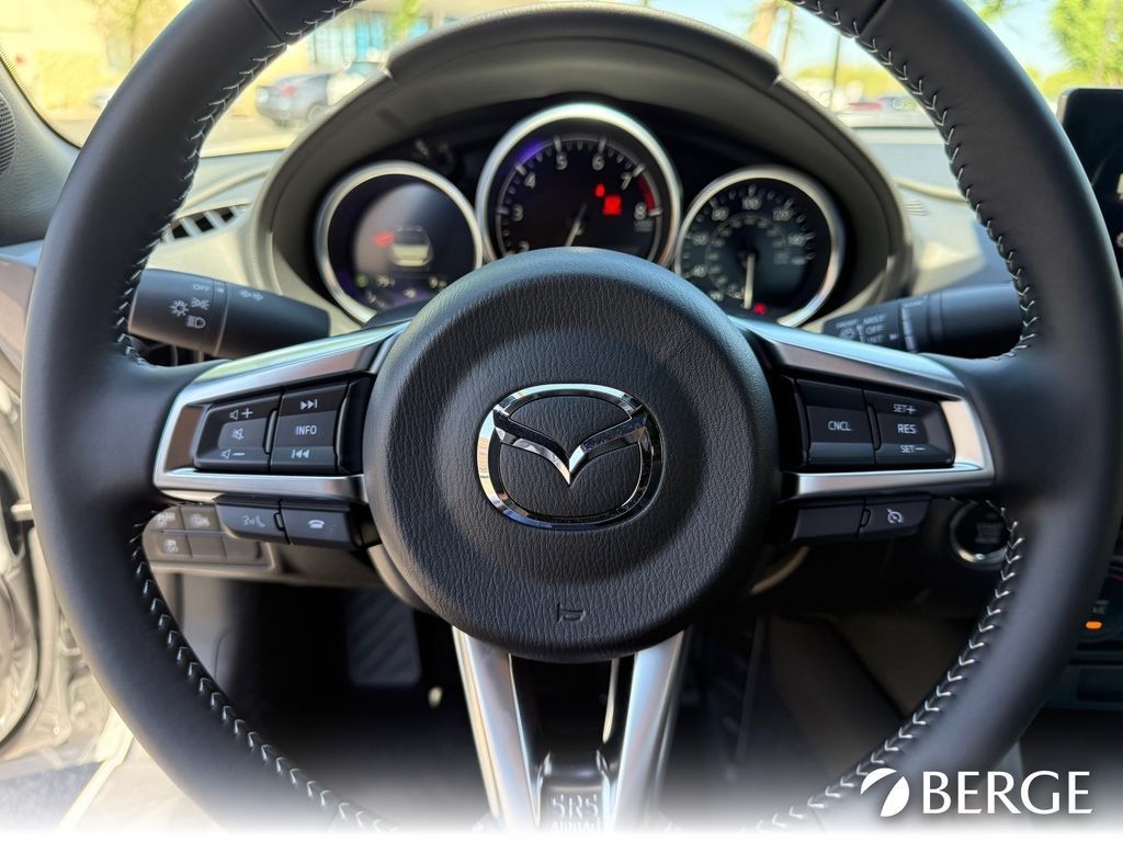 New 2026 MAZDA MX-5 Miata Club w/ Weather Package RWD image 15