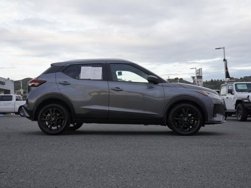 Used 2024 Nissan Kicks SV w/ Interior Electronics Package image 3