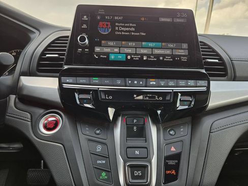 Used 2025 Honda Odyssey Sport-L image 23