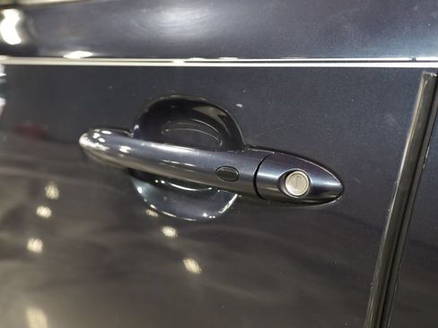 Used 2016 Kia Sedona SX FWD image 36