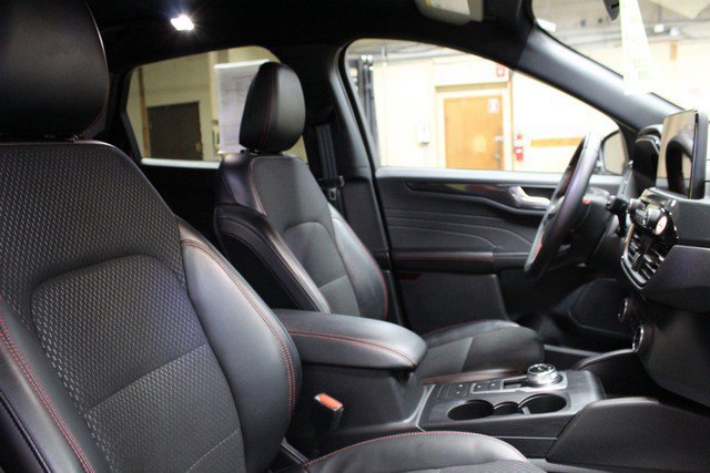 Used 2025 Ford Escape ST-Line Select AWD/4WD image 11
