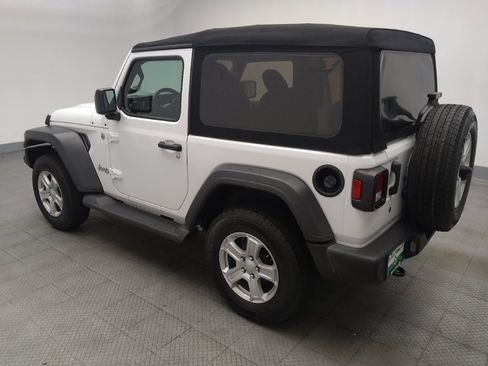 Used 2020 Jeep Wrangler Sport AWD/4WD image 3