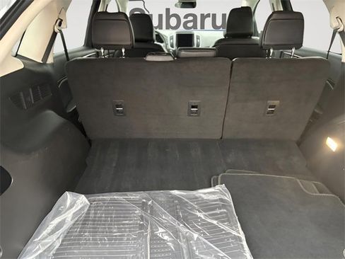 Used 2024 Ford Edge SEL image 16