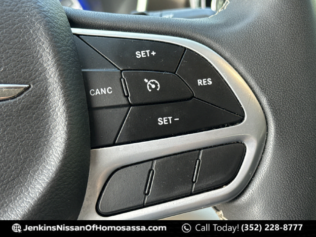 Used 2023 Chrysler Voyager LX FWD image 43