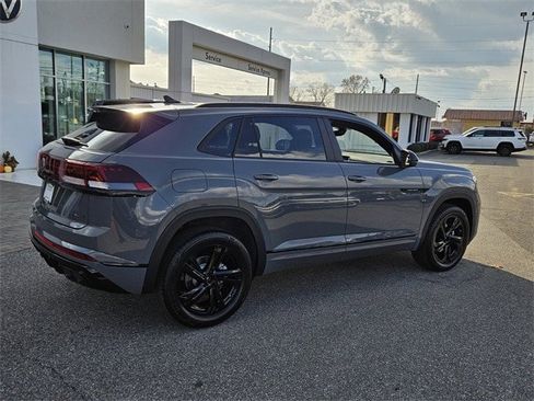 New 2026 Volkswagen Atlas Cross Sport SEL R-Line image 15