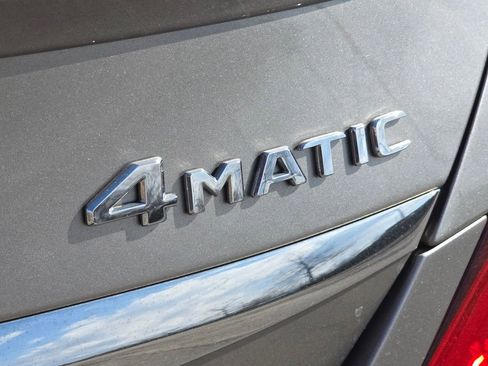 Used 2020 Mercedes-Benz C 300 4MATIC Sedan image 5