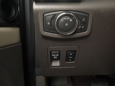 Used 2021 Ford Expedition Limited RWD image 12
