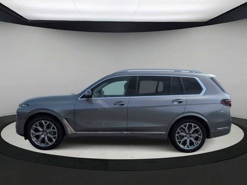 New 2026 BMW X7 xDrive40i w/ Premium Package AWD/4WD image 5