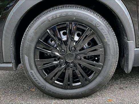 Used 2022 Nissan Kicks S FWD image 34
