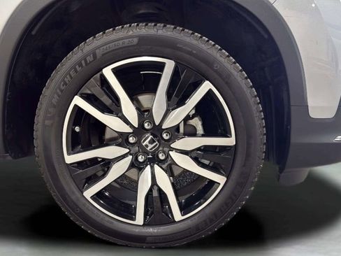 Used 2022 Honda Pilot Touring image 45