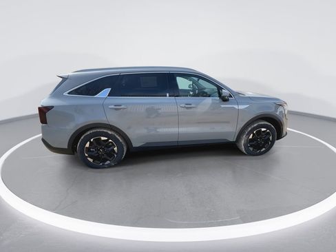 New 2026 Kia Sorento S image 9