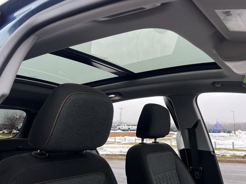 Used 2024 Chevrolet Equinox LT image 29