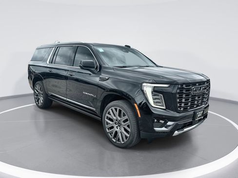 New 2026 GMC Yukon XL Denali Ultimate AWD/4WD image 1