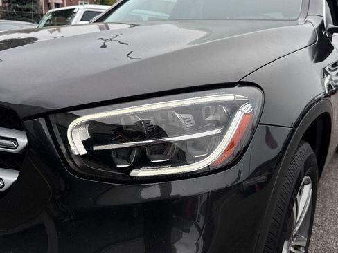 Used 2021 Mercedes-Benz GLC 300 GLC 300 w/ Premium Package image 11