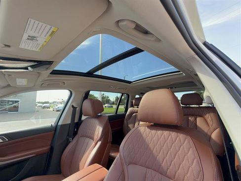 Used 2023 BMW X7 xDrive40i w/ Premium Package AWD/4WD image 26