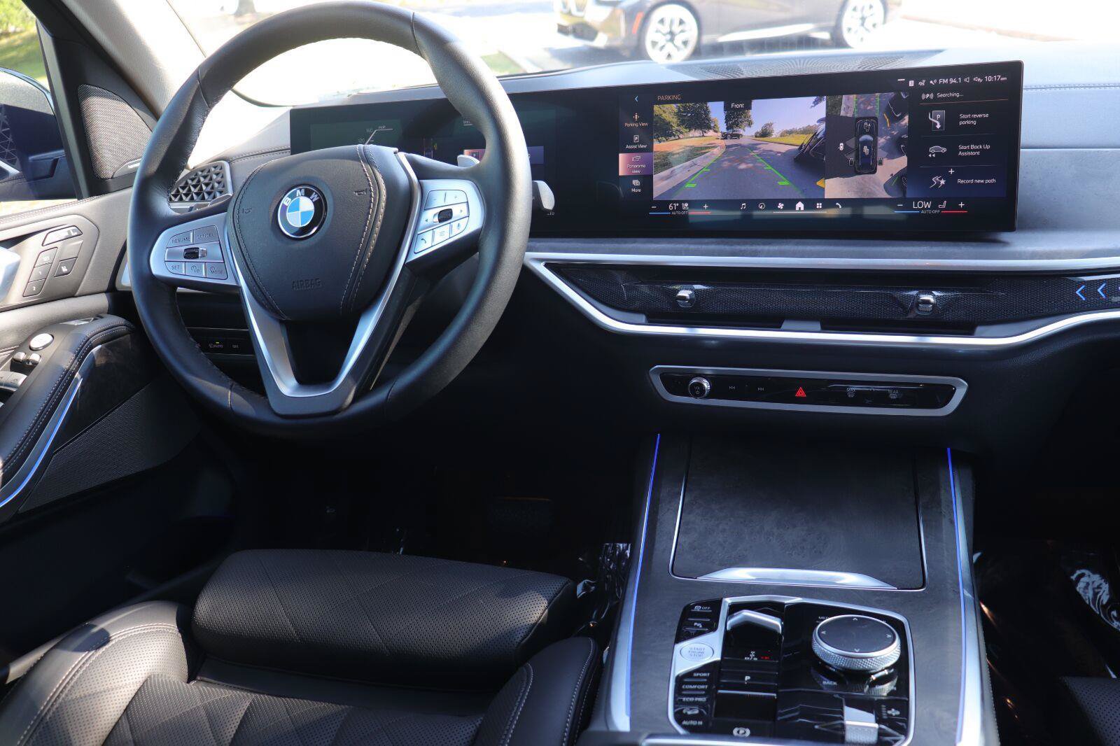 Used 2024 BMW X7 xDrive40i w/ Premium Package AWD/4WD image 31