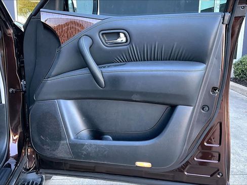 Used 2019 Nissan Armada Platinum w/ Captain's Chairs Package image 23