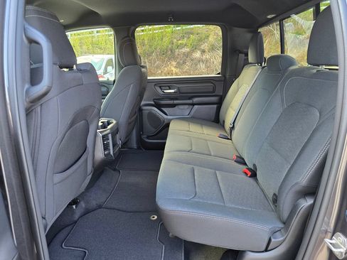 New 2026 RAM 1500 Express AWD/4WD image 10