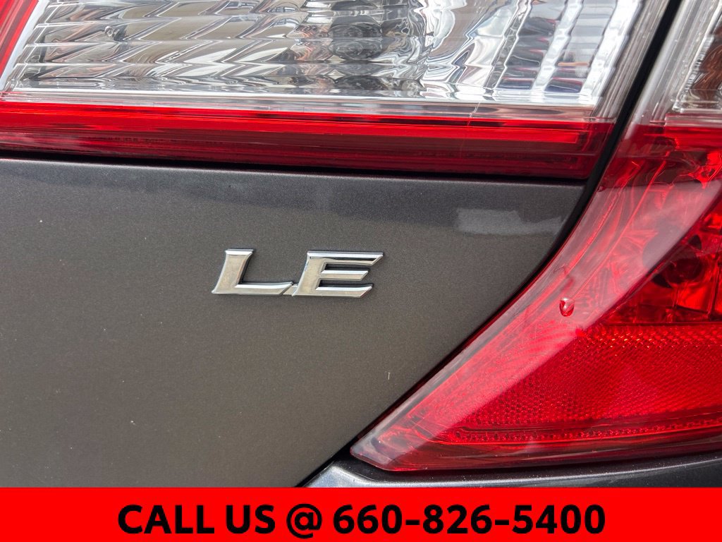 Used 2014 Toyota Camry LE FWD image 15