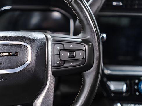 Used 2024 GMC Sierra 3500 Denali image 12