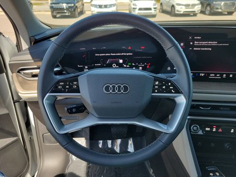 Used 2025 Audi Q5 Premium Plus w/ Premium Plus image 28