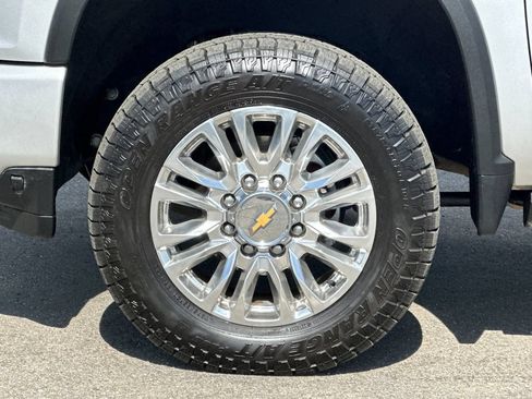 Used 2023 Chevrolet Silverado 2500 High Country AWD/4WD image 24