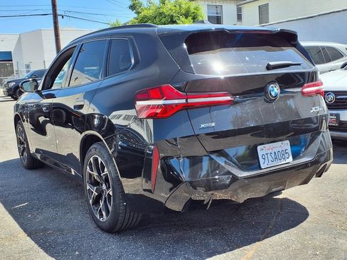 Used 2025 BMW X3 xDrive30i AWD/4WD image 3