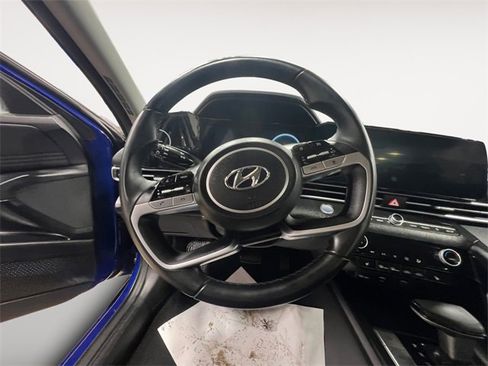 Certified 2023 Hyundai Elantra SEL w/ Convenience Package image 12