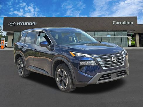 Used 2025 Nissan Rogue SV FWD image 3