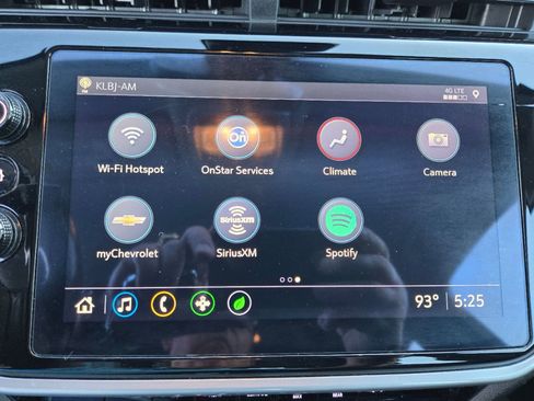 Used 2022 Chevrolet Bolt EUV Premier image 7