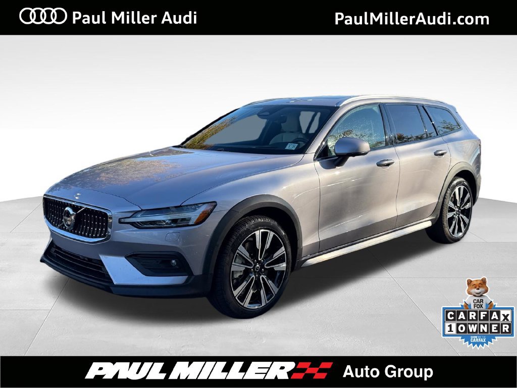 Used 2026 Volvo V60 B5 Cross Country Ultra w/ Climate Package AWD/4WD 360° Tour