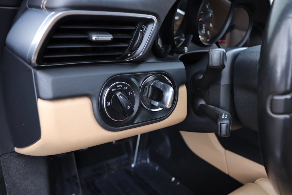 Used 2013 Porsche 911 Carrera w/ Bose Audio Pkg RWD image 42