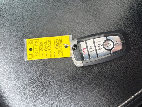 Used 2020 Ford F250 Lariat w/ Lariat Ultimate Package image 30