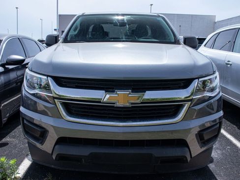 Used 2020 Chevrolet Colorado W/T w/ WT Convenience Package RWD image 2