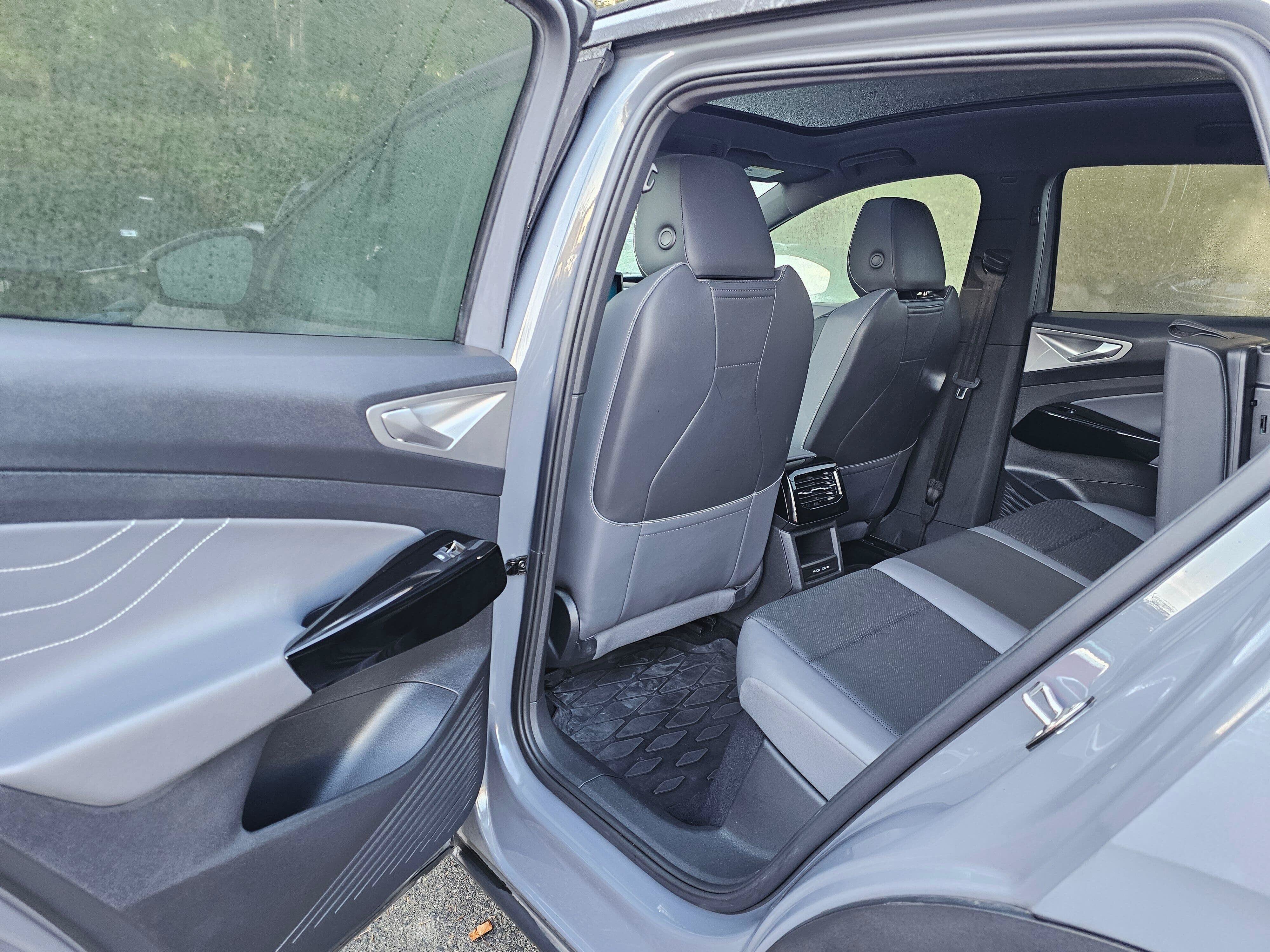Used 2023 Volkswagen ID.4 S RWD image 17
