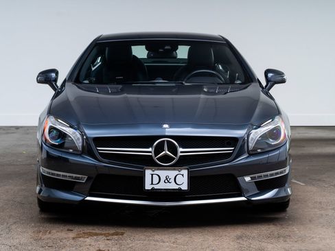 Used 2014 Mercedes-Benz SL 63 AMG image 3