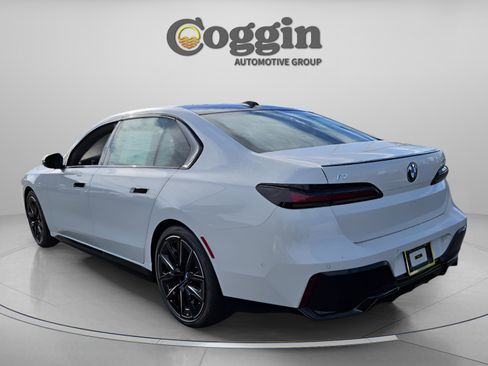 New 2026 BMW i7 eDrive50 w/ M Sport Package image 2