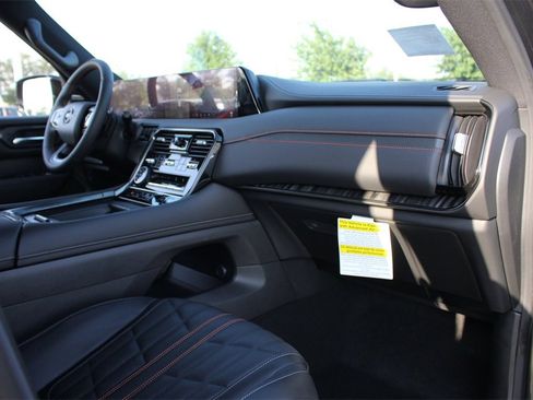 New 2025 Nissan Armada PRO-4X image 12