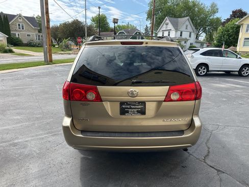 Used 2008 Toyota Sienna LE FWD image 4