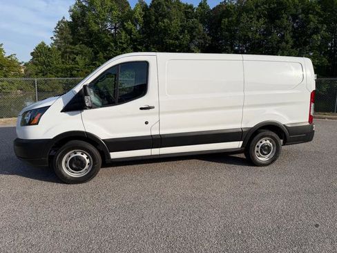Used 2019 Ford Transit 150 130 Low Roof RWD image 9