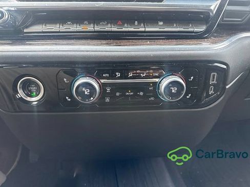 Used 2023 GMC Sierra 1500 Elevation w/ LPO, Elevation Black Package AWD/4WD image 13