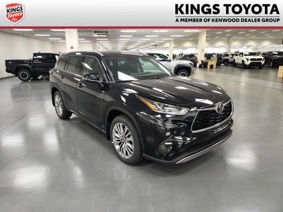 New 2026 Toyota Highlander Platinum