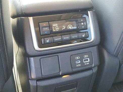 New 2026 Subaru Ascent Limited AWD/4WD image 13