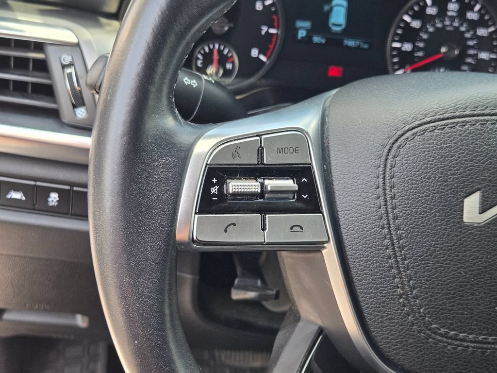 Used 2022 Kia Telluride LX FWD image 24