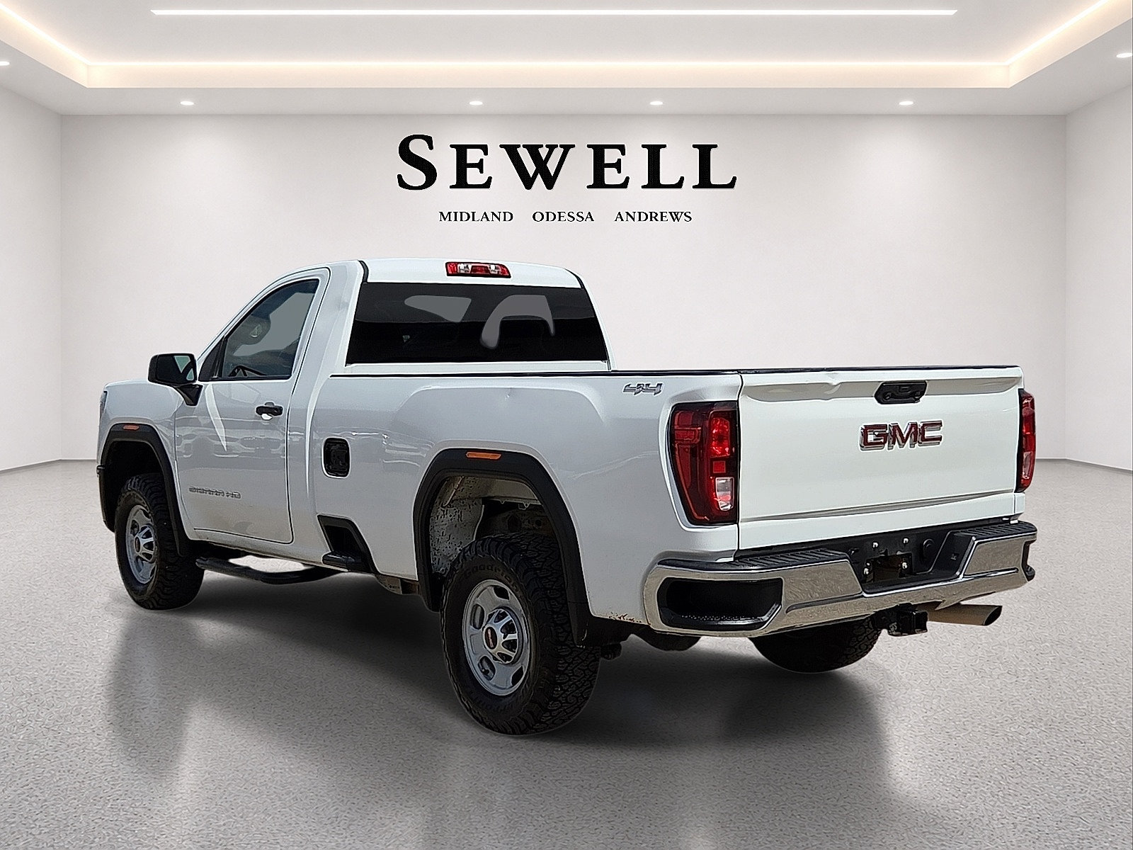 Used 2024 GMC Sierra 2500 Pro w/ Convenience Package AWD/4WD image 3