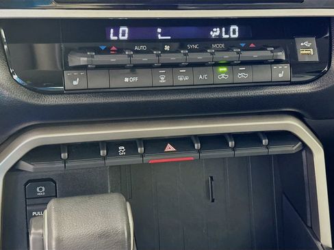 Used 2024 Toyota Tundra SR5 w/ SR5 Premium Package RWD image 16