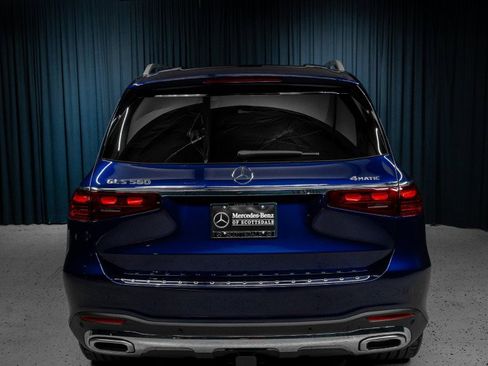 New 2026 Mercedes-Benz GLS 580 4MATIC image 9