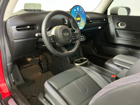 Certified 2025 MINI Cooper 2-Door Hardtop FWD image 20